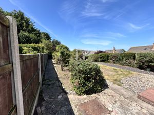 Photo 27- click for photo gallery